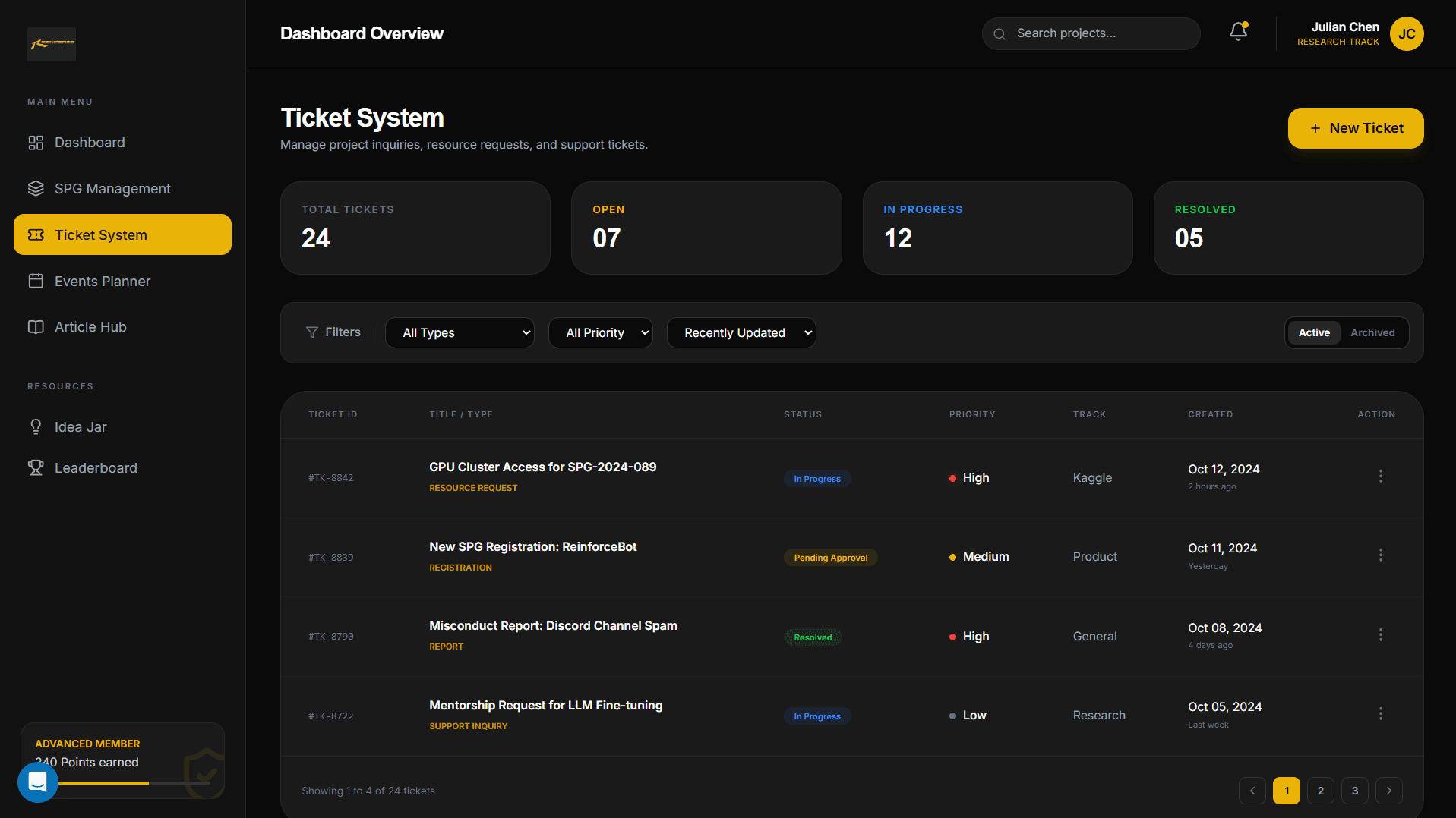 Ticket system interface showing sample requests and statuses